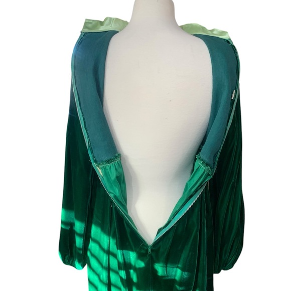 Vintage 60’s emerald green velvet mock neck maxi dress with lace detail size M - Picture 7 of 10